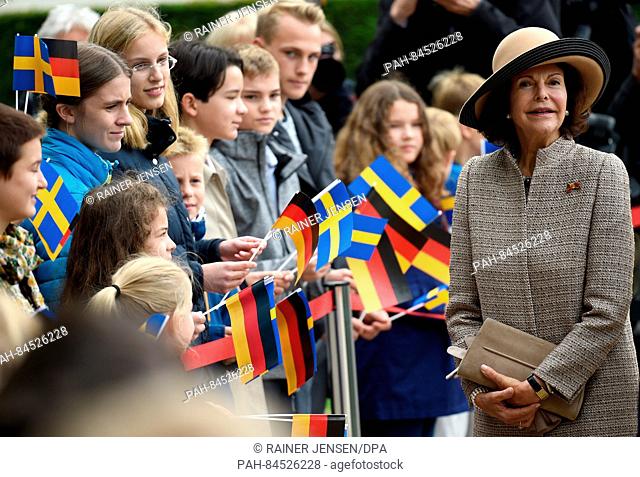 Queen Silvia of Sweden is greeted by children in the park of Bellevue Palace in Berlin,  Germany, 05 October 2016. The Swedish royal couple is on a four-day...