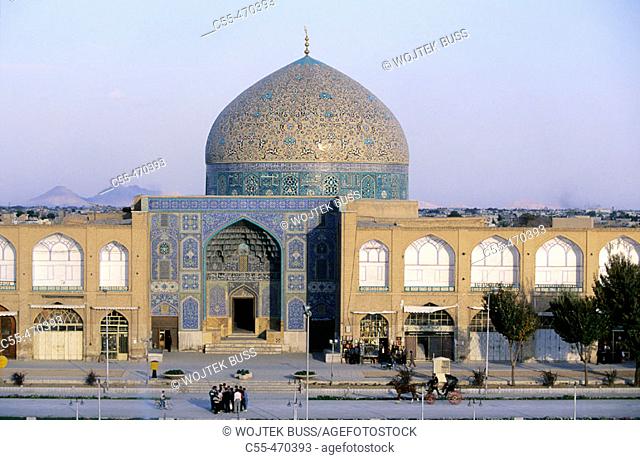 Sheikh Loftollah mosque, Meidan-E-Shah. Royal Place. Ispahan, Iran