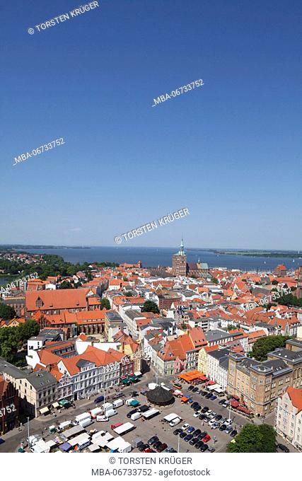 Kloster St. Katharinen, St. Nicolas' church / Nikolaikirche, roofs, view from the tower of the St. Mary's Church, Old Town, Stralsund