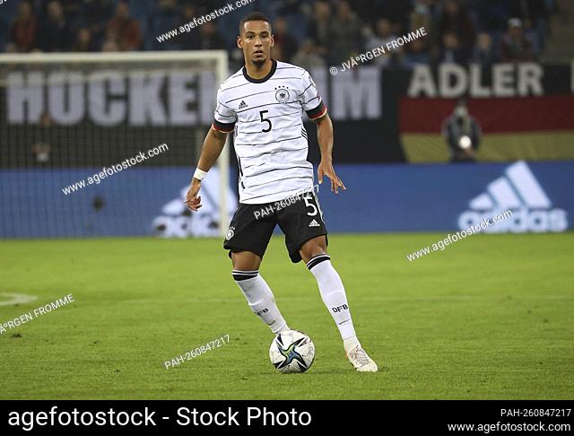 firo: 08.10.2021 Fuvuball: Soccer: DFB National Team WM QUALIFICATION Germany - Rumv§nien 2: 1 individual action, Thilo Kehrer