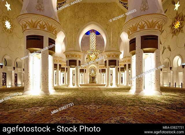 Prayer room, Sheikh Zayed Mosque, Abu Dhabi, UAE