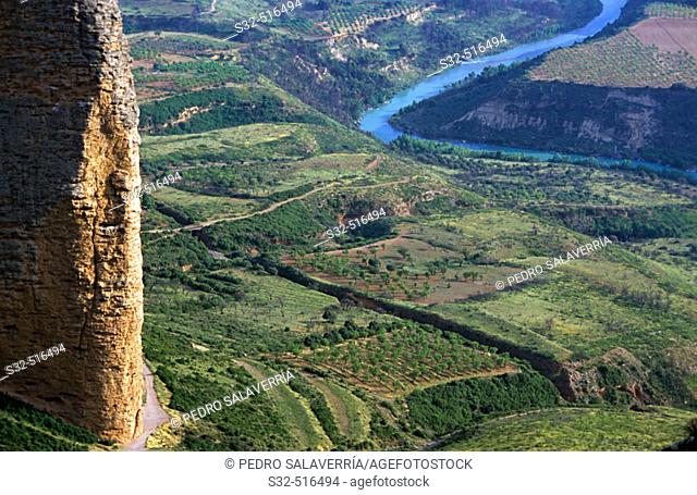 Mallo Pisón and Gállego River. Huesca province. Spain