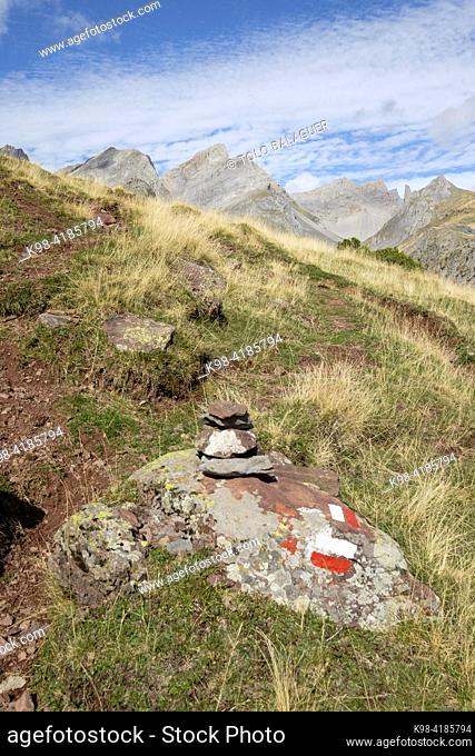 GR11 Trail, Pic d Ansabere, Petraficha and Quimboa Alto, Petraficha Pass, Valley of Fact, Western Valleys, Pyrenean Mountain Range, Province of Huesca, Aragon