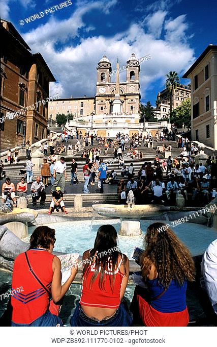 Spanish Steps- reading a map Rome Date: 22 02 2008 Ref: ZB892-111770-0102 COMPULSORY CREDIT: World Pictures/Photoshot