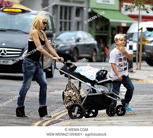 Gwen Stefani enjoys a day in the park with her kids Featuring: Gwen Stefani, Kingston Rossdale, Apollo Rossdale Where: London