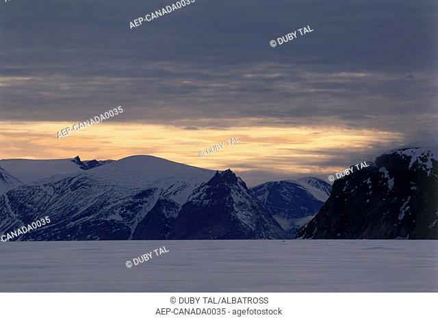 Photograph of the ice plains of Baffin Candad