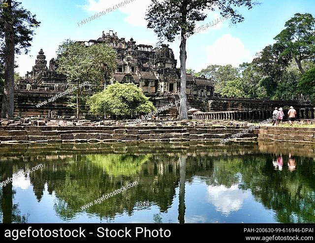 23 October 2019, Cambodia, Siem Reab: The Temple Mount Baphuon in the temple complex Angkor Thom ( Great City ). King Udayadityvarman II had the complex built...