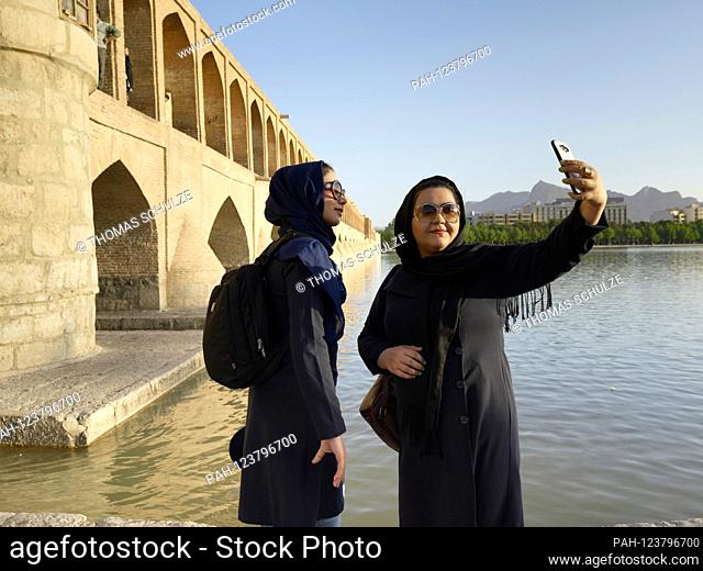 The ""33-arch bridge"" or ""Si-o-se Pol"" across the Zayandeh Rud River in the Iranian city of Isfahan, taken on April 23, 2017