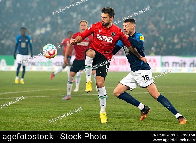 28 January 2023, Lower Saxony, Hanover: Soccer: 2nd Bundesliga, Hannover 96 - 1. FC Kaiserslautern, Matchday 18, Heinz von Heiden Arena