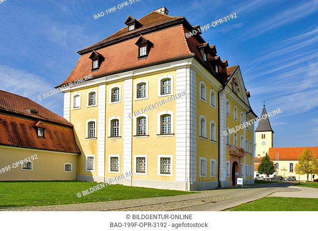 Image of the Castle Theuren in Kümmersbruck in the German state of Bavaria