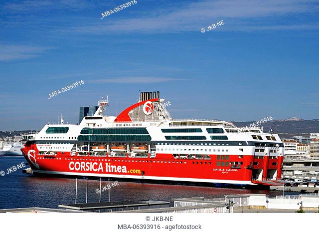 Europe, France, Provence-Alpes-Cote d'Azur, Marseille, old harbour, ferry to Corsica