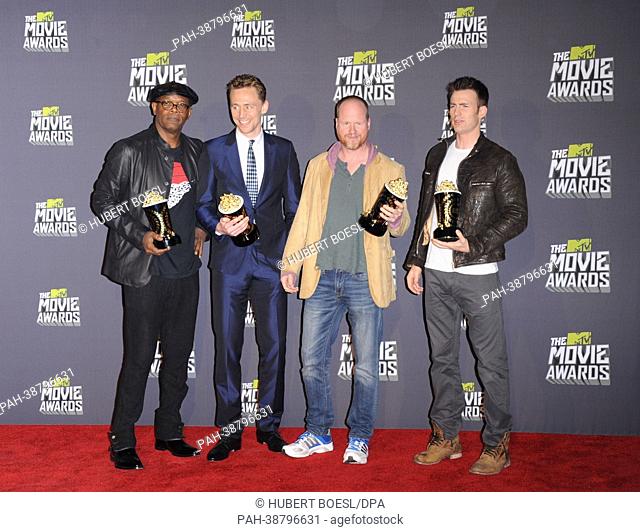 Actors Samuel L. Jackson (l-r), Tom Hiddleston, Chris Evans and , director Joss Whedon (2nd r), winners of Movie of the Year Awards for ""The Avengers""