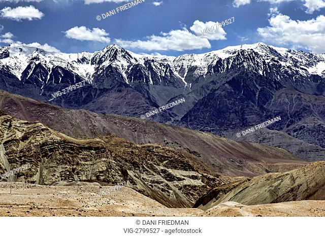The snow-capped mountainous landscape of Ladakh in its entire splendor. - LADAKH, INDIA, 11/07/2010
