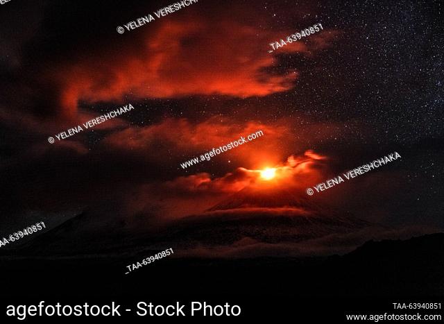 RUSSIA, KAMCHATKA REGION - OCTOBER 23, 2023: Eruption of Klyuchevskaya Sopka (Klyuchevskoi) active stratovolcano. Yelena Vereshchaka/TASS