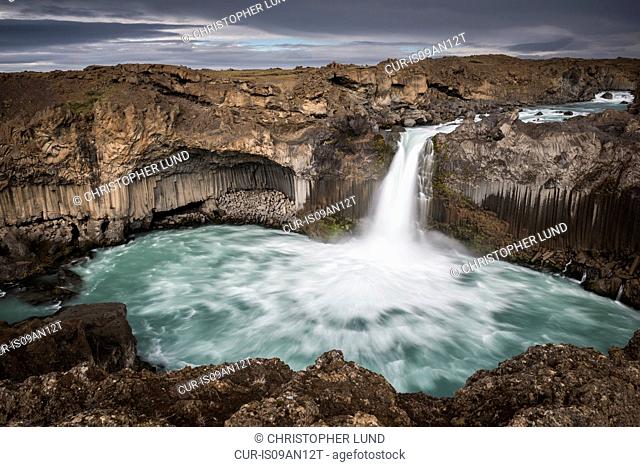 Aldeyjarfoss waterfall, river Skjalfandafljot, Interior of Iceland