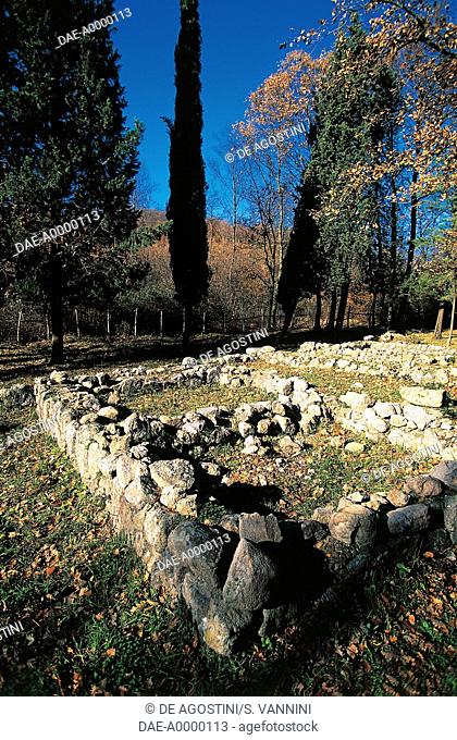 Ruins of a votive temple, Grasceta dei Cavallari, near Tolfa, Lazio, Italy. Etruscan civilisation, 6th century BC