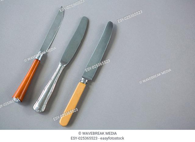 Variety of spread knife