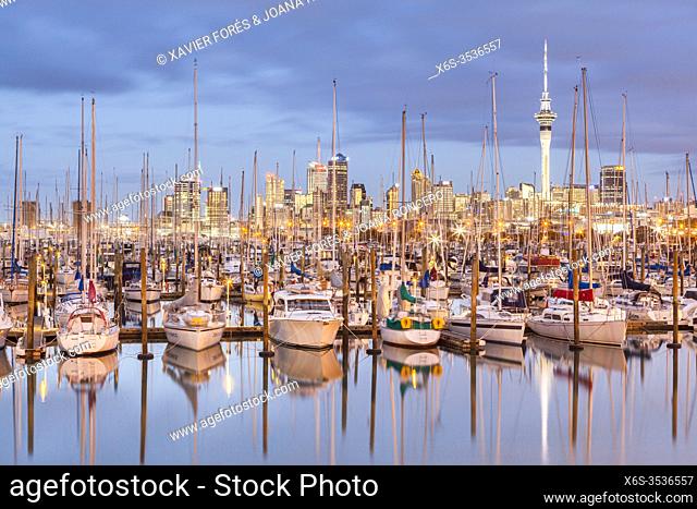 Westhaven Marina and view of the skyline of Auckland, Auckland, North Island, New Zealand