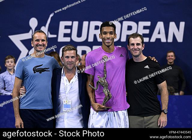 Canadian Felix Auger-Aliassime and his staff pictured after the men's singles final match between Canadian Auger-Aliassime and American Corda