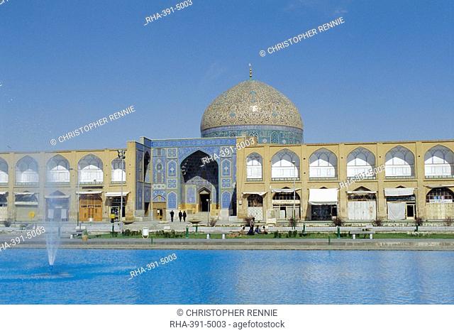Lotfollah Mosque, Isfahan, Iran, Middle East