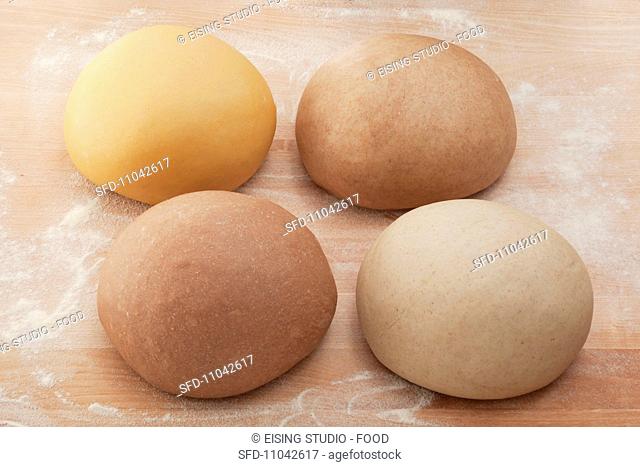 Various types of pasta dough made from corn flour, wholemeal flour, chestnut flour and buckwheat flour