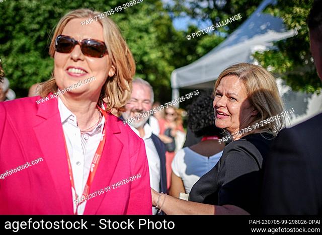 05 July 2023, Berlin: Bärbel Bas (l, SPD), President of the Bundestag, and Nancy Faeser (SPD), Federal Minister of the Interior and Home Affairs