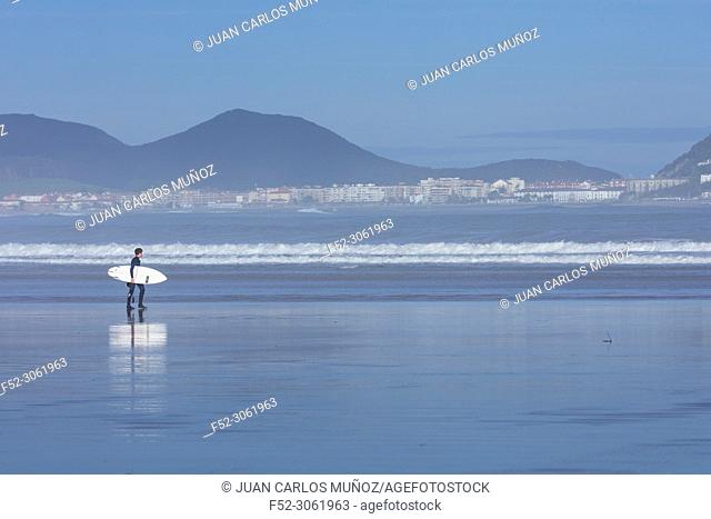 Surfing, La Salvé beach, Laredo, Cantabrian Sea, Cantabria, Spain, Europe