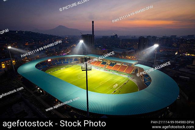 14 November 2021, Armenia, Eriwan: Football, World Cup Qualification Europe, Armenia - Germany, Group Stage, Group J, Matchday 10 at Vasken Sargsyan Republican...