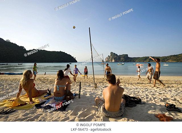 Young people playing beach volleyball, Ao Lo Dalam, Lohdalum Bay, Ko Phi Phi Don, Ko Phi Phi Island, Krabi, Thailand, after the tsunami