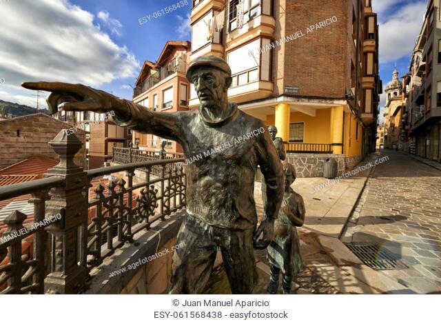 Monumento a los pescadores (Badatoz), Bermeo, Biscay, Basque Country, Euskadi, Euskal Herria, Spain, Europe