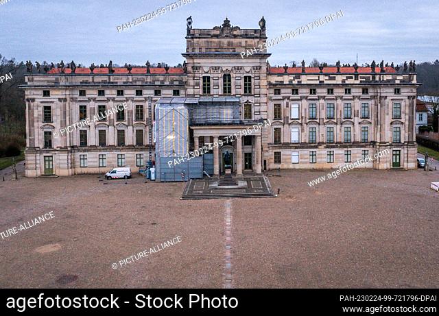 22 February 2023, Mecklenburg-Western Pomerania, Ludwigslust: Ludwigslust Palace is partially scaffolded during restoration work in the west wing
