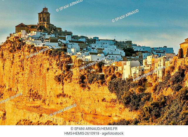 Spain, Andalusia, Cadix, Arcos de la Frontera, overwhelming views of the town