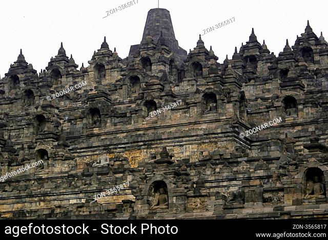 Piramide Borobudur in Java, Indonesia