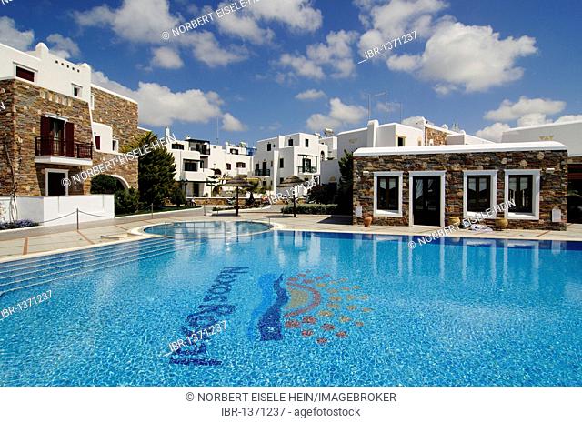 Pool, hotel complex, Naxos, Cyclades, Greece, Europe