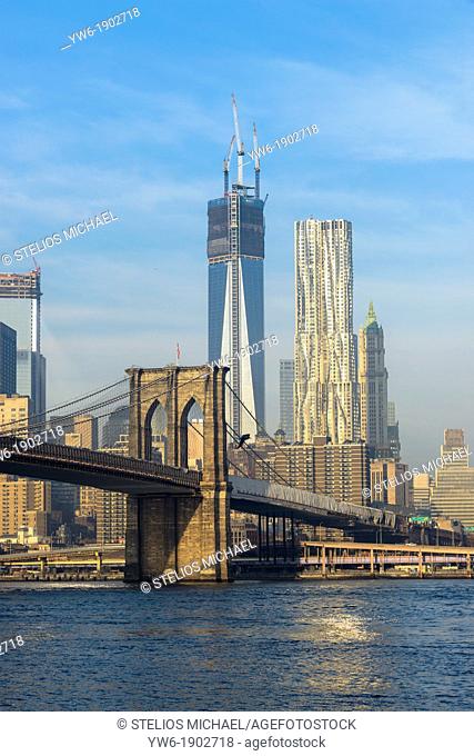 Lower Manhattan with Brooklyn Bridge, New York City, USA
