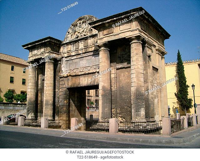 Puerta del puente at the bottom of the Roman bridge and next to the mosque. Córdoba. Spain