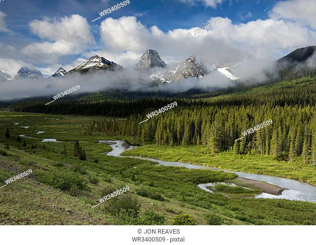 River flowing through the mountains with Mount Engadine and the Tower, Spray Valley Provincial Park, Alberta, Canada, North America