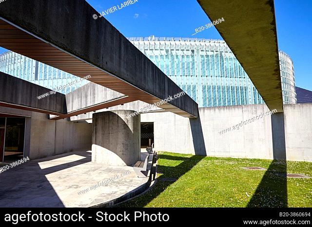 Office building, Parke, Bizkaia Technology Park, Derio, Bizkaia, Basque Country, Spain, Europe. The Basque Network of Technology Parks is an ecosystem of...