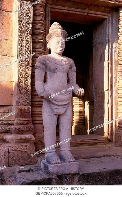 Thailand: Statue, Prasat Hin Phanom Rung (Phanom Rung Stone Castle), Buriram Province