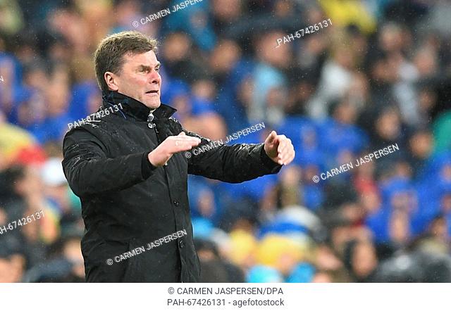 Wolfsburg's coach Dieter Hecking gestures during the UEFA Champions League quarterfinal second leg soccer match between Real Madrid and VfL Wolfsburg at the...