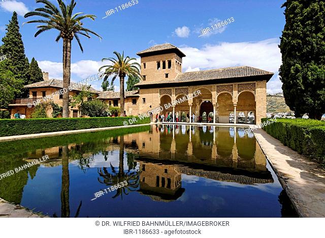 Jardines del Partal, Alhambra, Granada, Andalusia, Spain, Europe