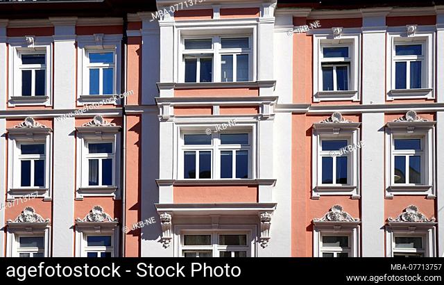 Germany, Bavaria, Munich, red block of houses, Art Noveau, flats in an old building in Munich-Haidhausen, facade, detail