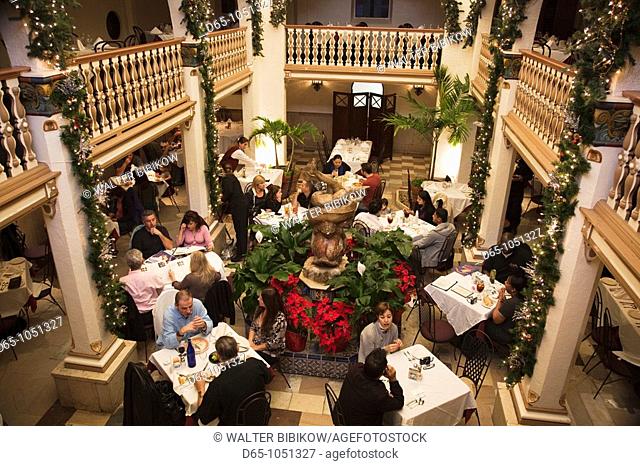USA, Florida, Tampa, Ybor City, Columbia Restaurant, interior of famous Cuban restaurant established 1905