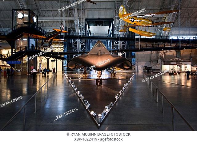 The SR-71 Blackbird at the Smithsonian's National Air and Space Museum's Steven F  Udvar-Hazy Center