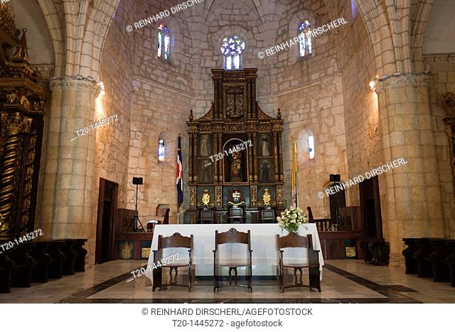 Interior Cathedral Santa Maria la Menor, Santo Domingo, Dominican Republic