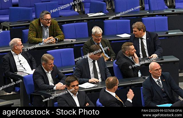 09 February 2023, Berlin: The members of the AfD parliamentary group react to the unsuccessful candidacy of their deputy Stephan Brandner for vice president of...