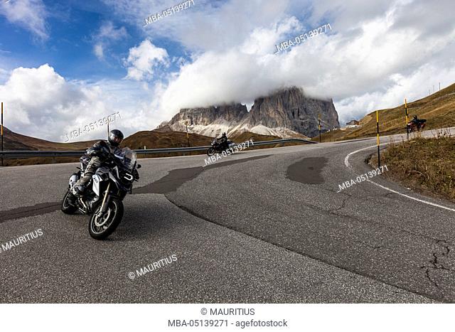 Europe, Italy, the Dolomites, South Tyrol, Sella Pass, Langkofel, biker