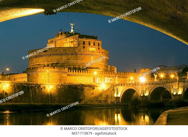 St'Angelo castle (Mole Adriana) and St'Angelo bridge, Rome. Lazio, Italy