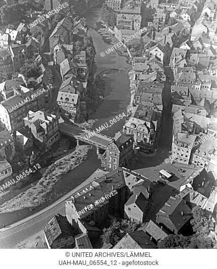 In der Edelsteinstadt Idar Oberstein, Deutschland 1930er Jahre. At Idar Oberstein, city of gemstones, Germany 1930s