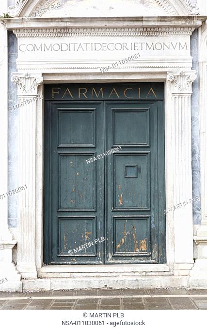 entrance Farmacia